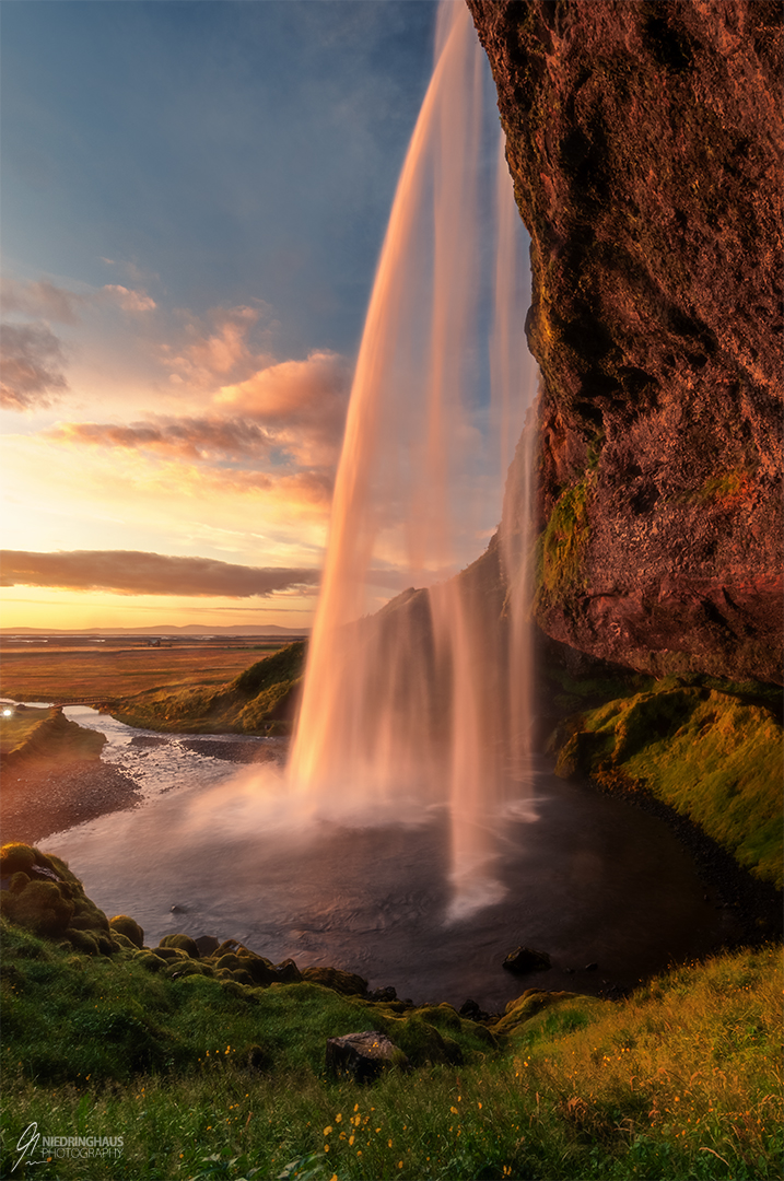 Seljalandsfoss bei Sonnenuntergang