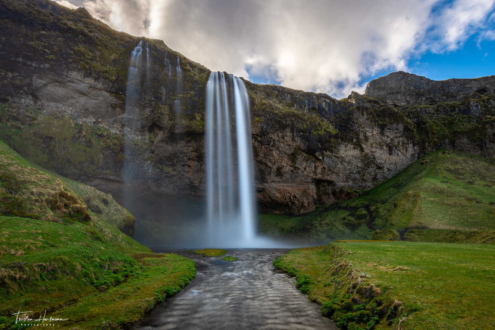 Seljalandsfoss (Iceland)