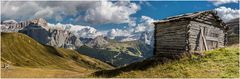 Sella-Gebiet (mit Blick zum Marmolada-Gletscher)