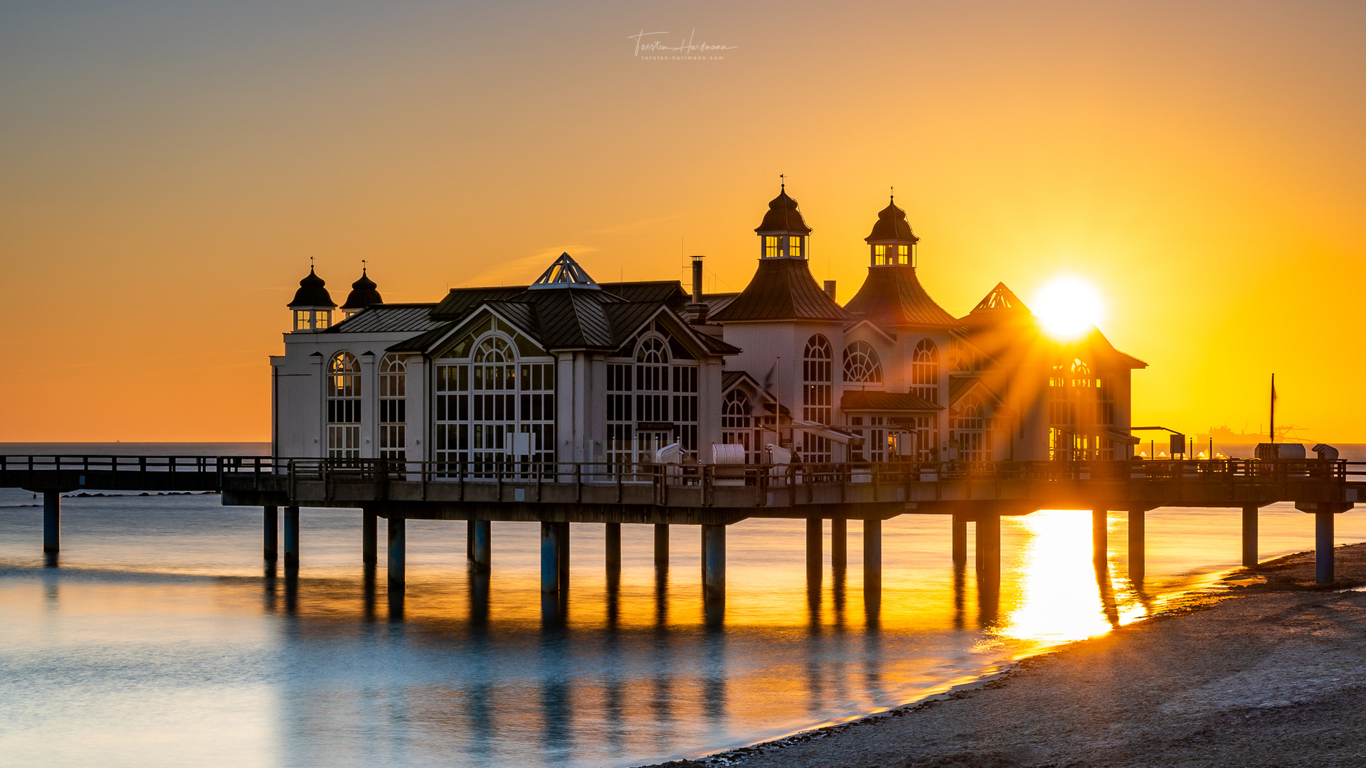 Sellin Pier at sunrise (Baltic Sea, Germany)