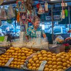 Selling Khao Niew Mamuang