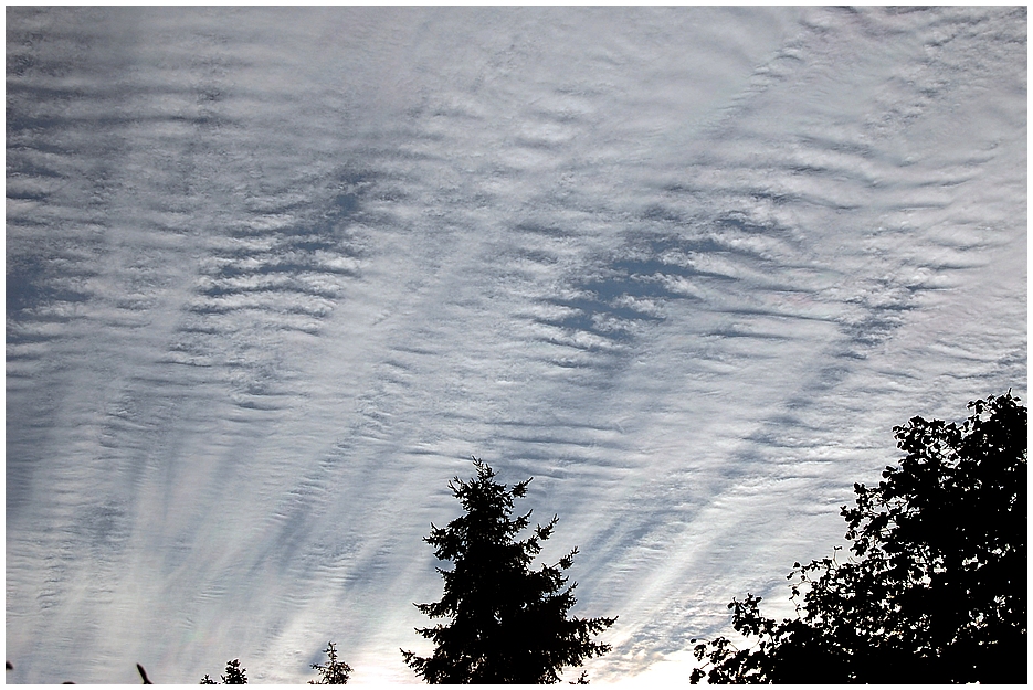 seltsame Wolken