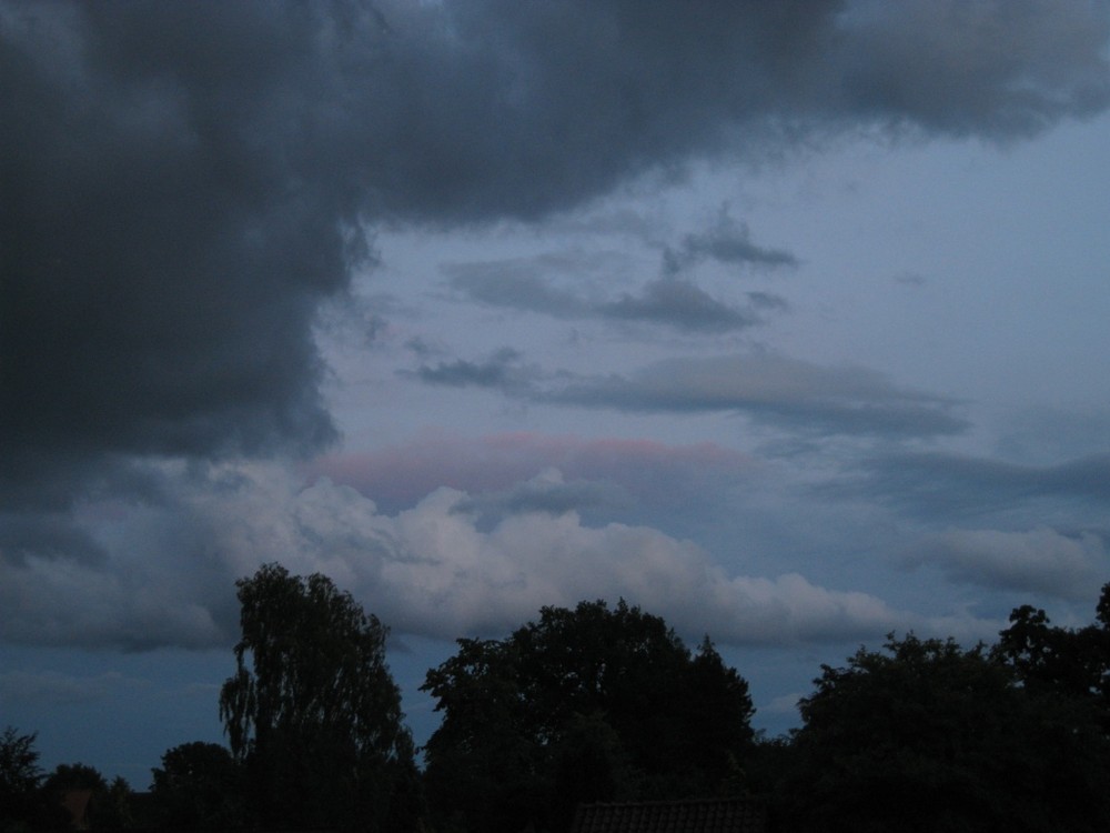 Seltsame Wolkenformation