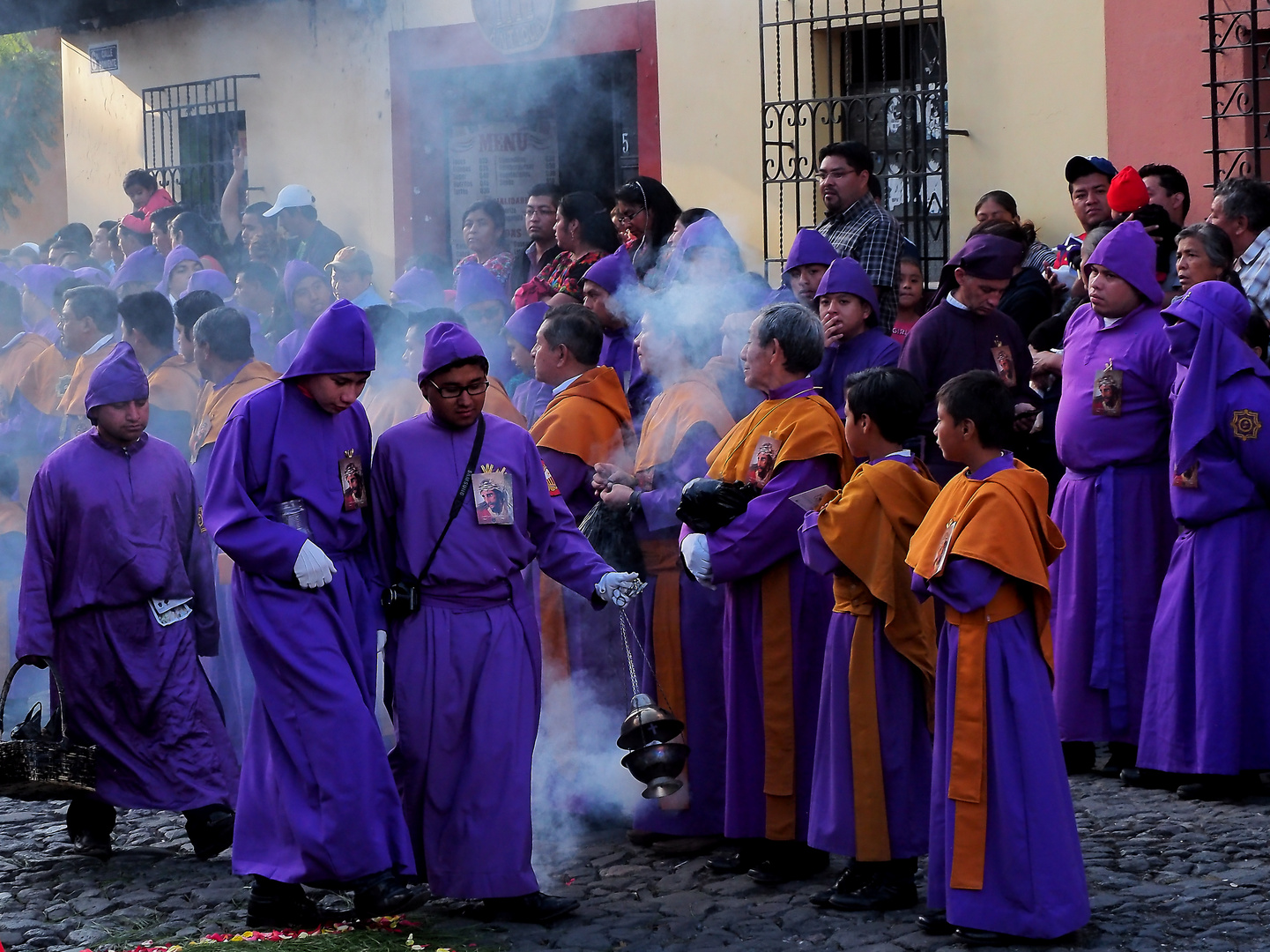 Semana Santa en La Antigua, Guatemala (4/10)