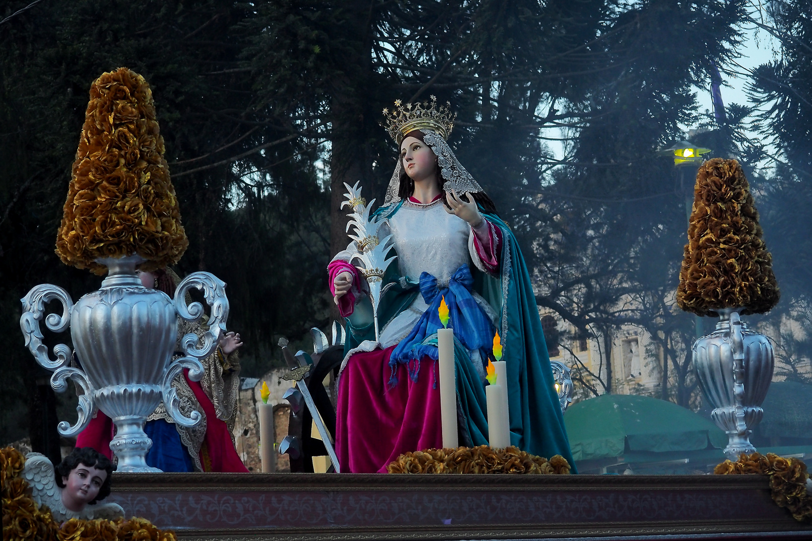 Semana Santa en La Antigua, Guatemala (7/10)