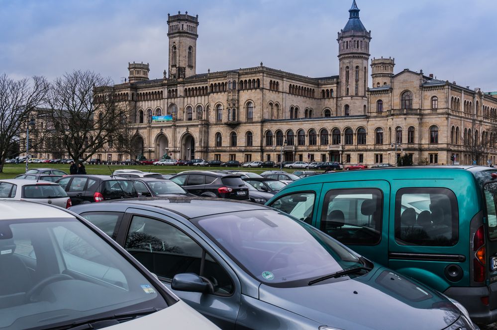 Semester-Betrieb - Leibniz-Universität/Hannover