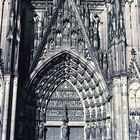 Seminarteilnehmer an der Westseite des Kölner Dom (1986)