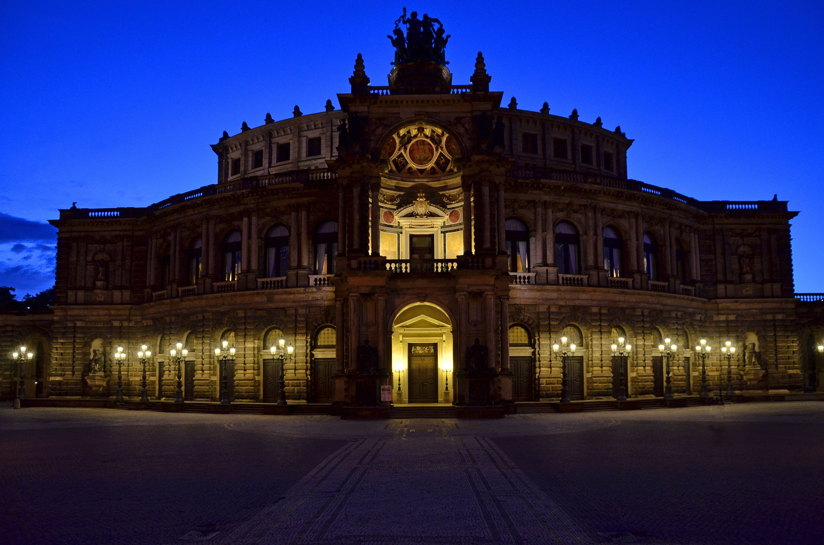 Semper Oper by night