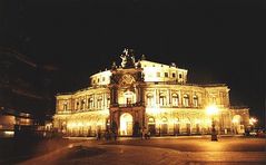 Semper Oper Dresden bei nacht