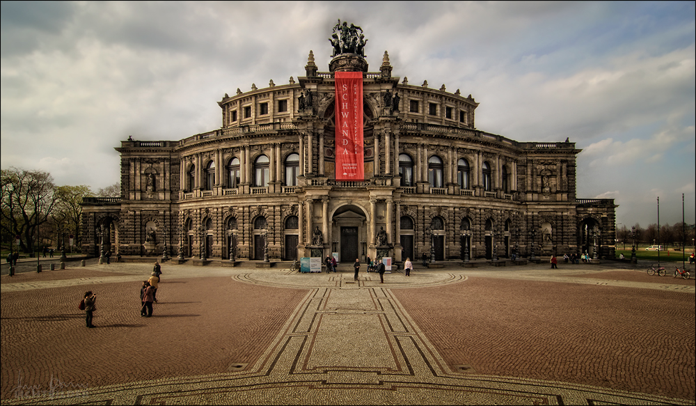 | semperoper |