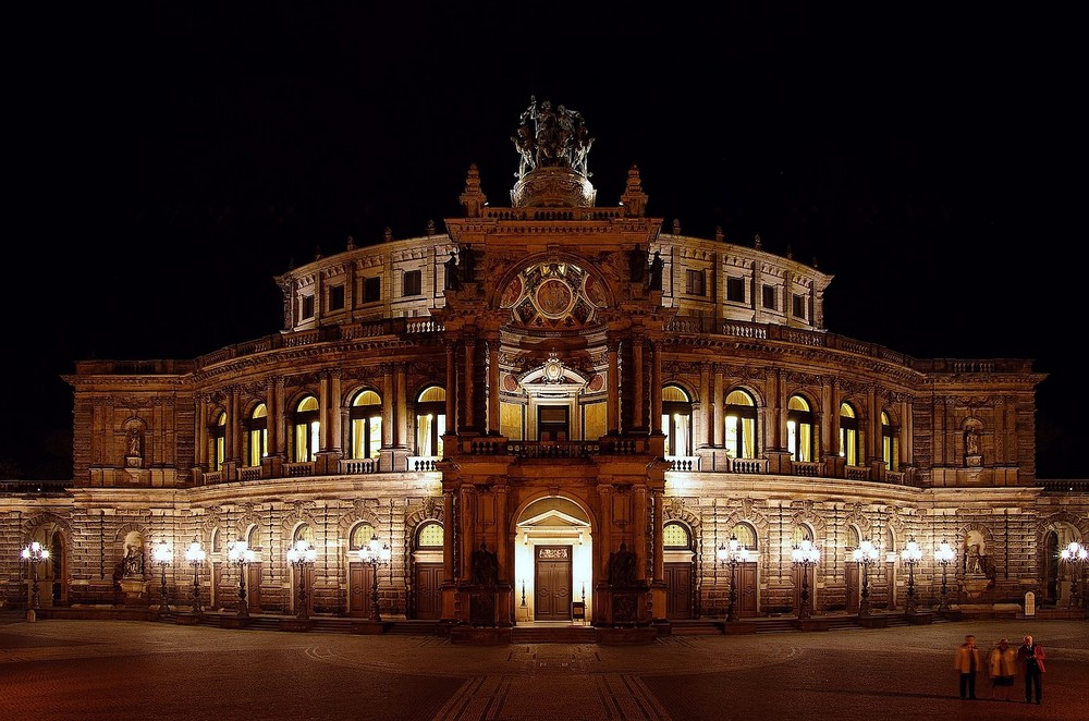 Semperoper (1838-41 erbaut)