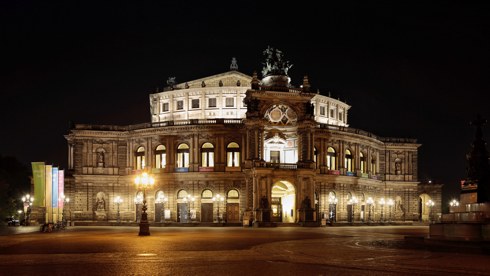 Semperoper ...