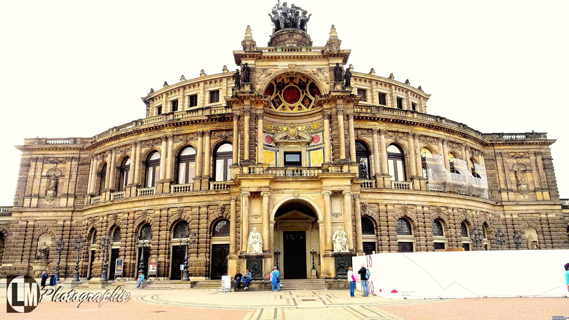 Semperoper Dresden am Tag