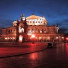 Semperoper Dresden bei Nacht. Powershot S20