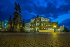 Semperoper II