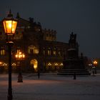 Semperoper im Schnee