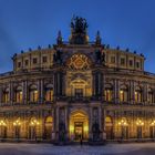 Semperoper in Dresden am Abend