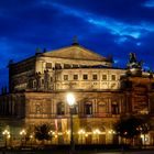 Semperoper zur blauen Stunde