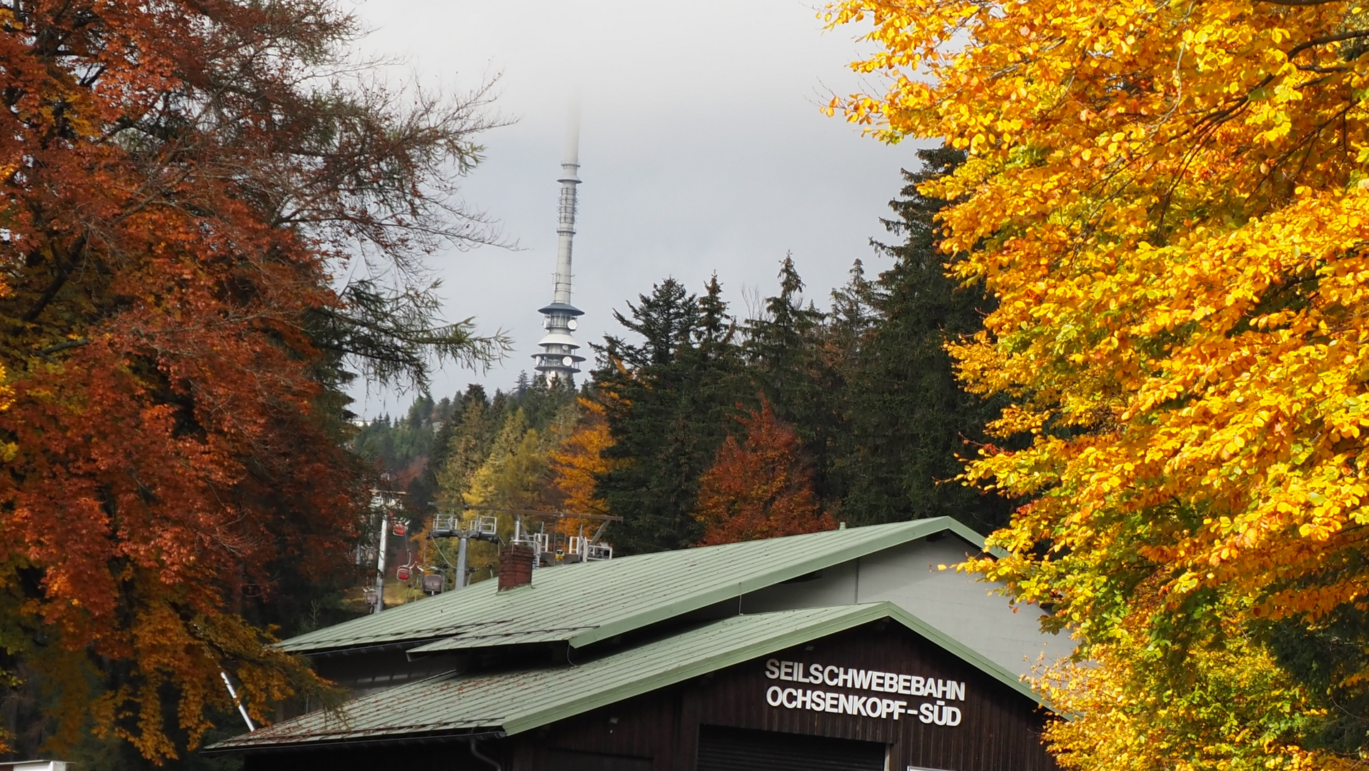 Sendemast mit weniger Nebel. Ochsenkopf