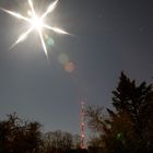 Sender bei Vollmond mit Blick auf den Orion