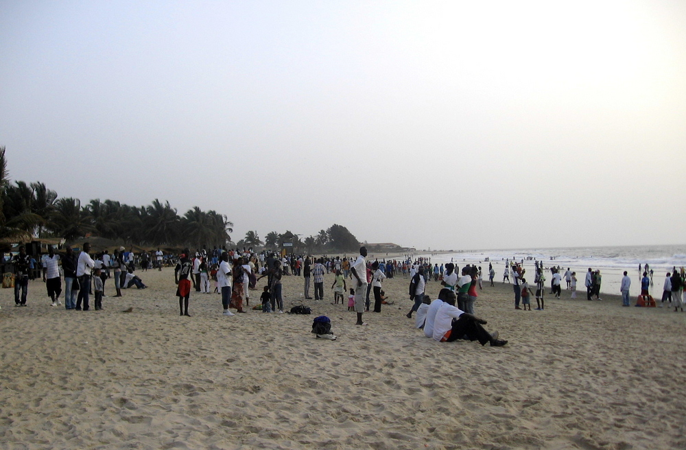 Senegambia, Ein Sonntagabend am Strand