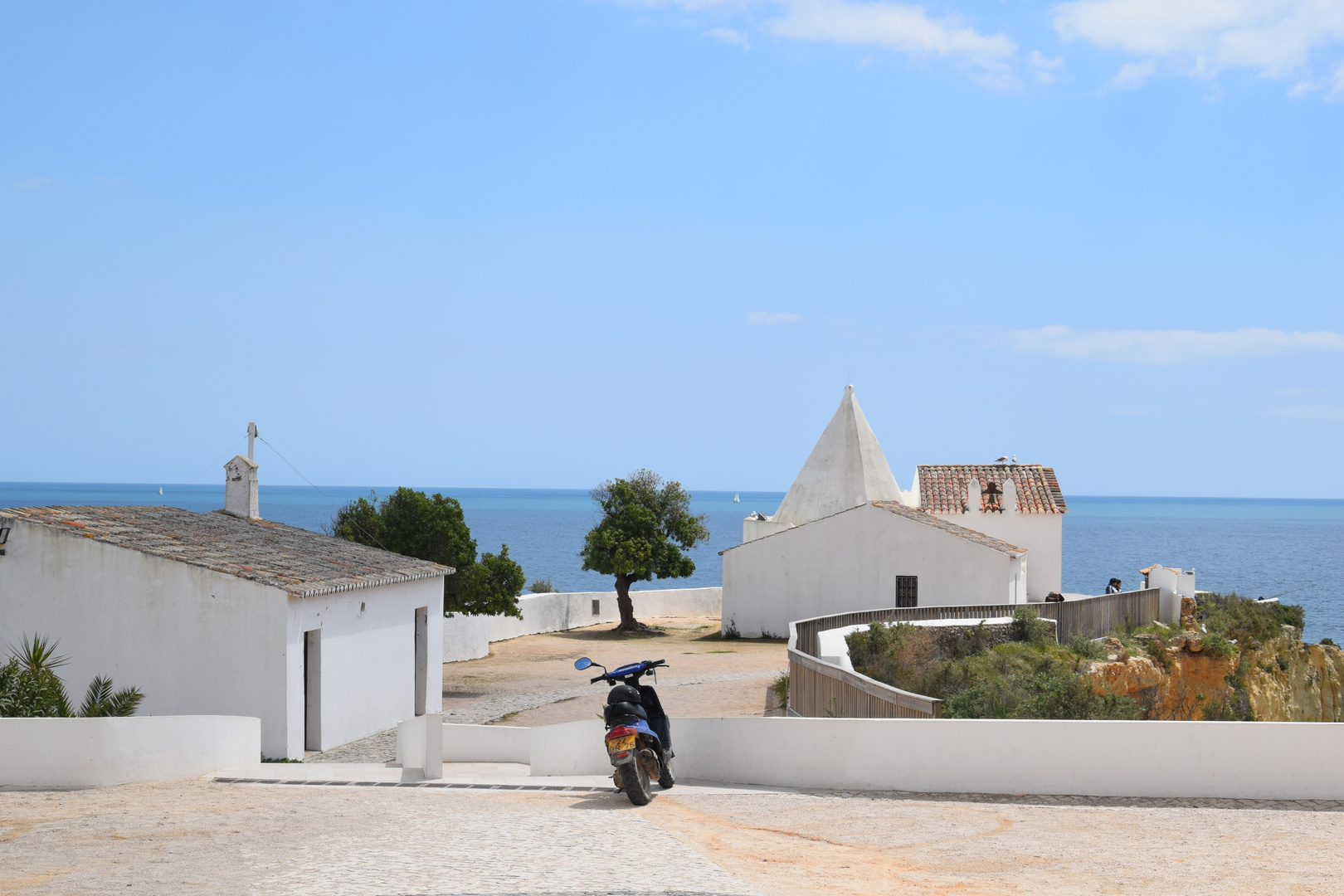 Senhora da Rocha, Portugal