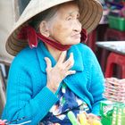 Seniorin in Vietnam