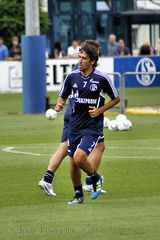 Senjor Raúl beim Training auf Schalke 02