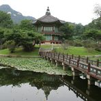 Seoul - Island Pavilion Hyangwonjeong