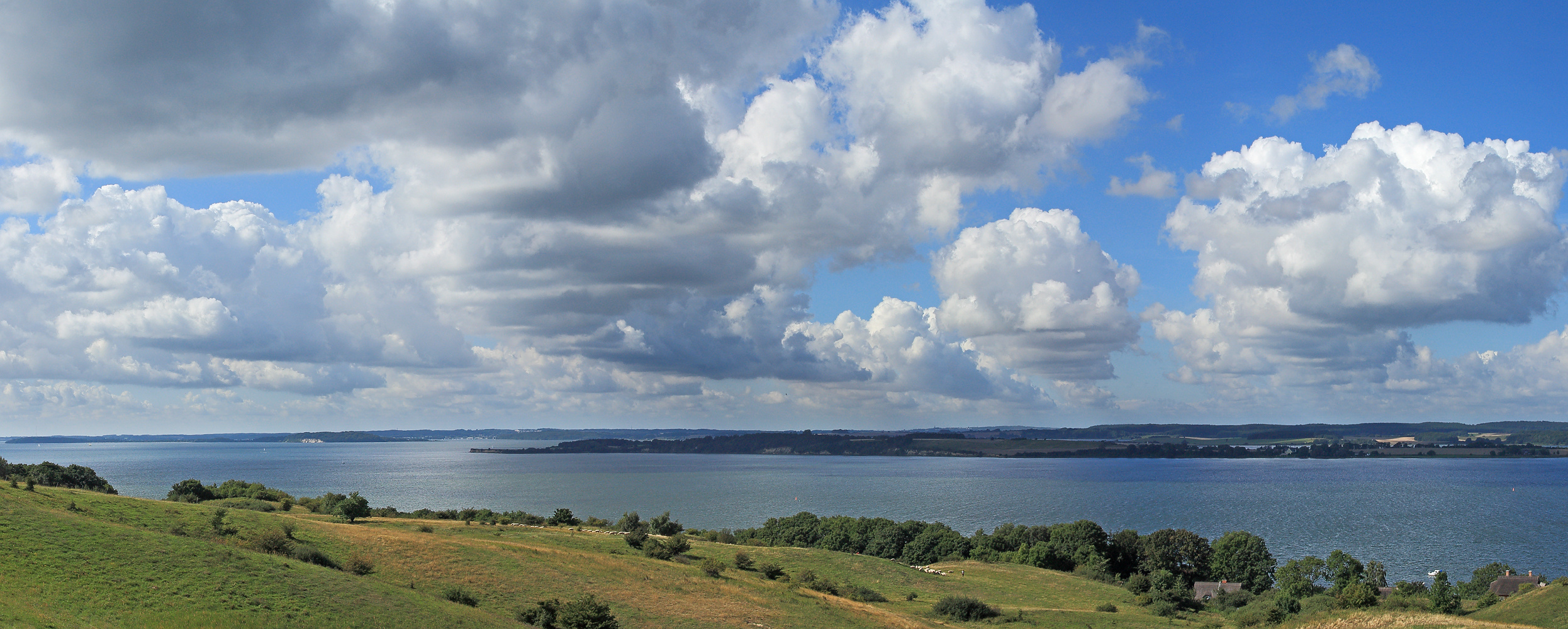 September-Wolken über Rügen