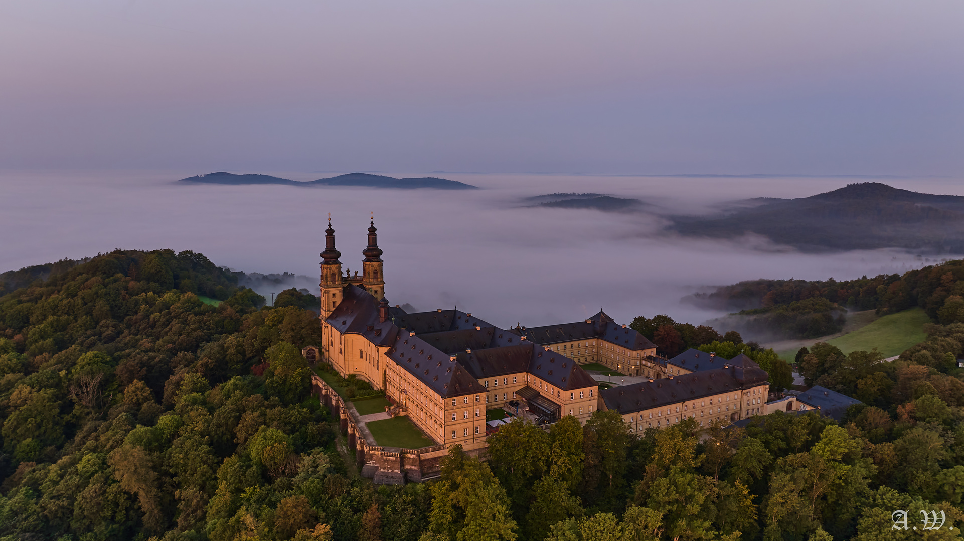 Septembernebel unterhalb von Kloster Banz