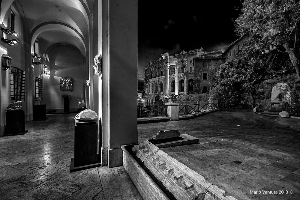 Sera a Roma, sguardo su Teatro Marcello