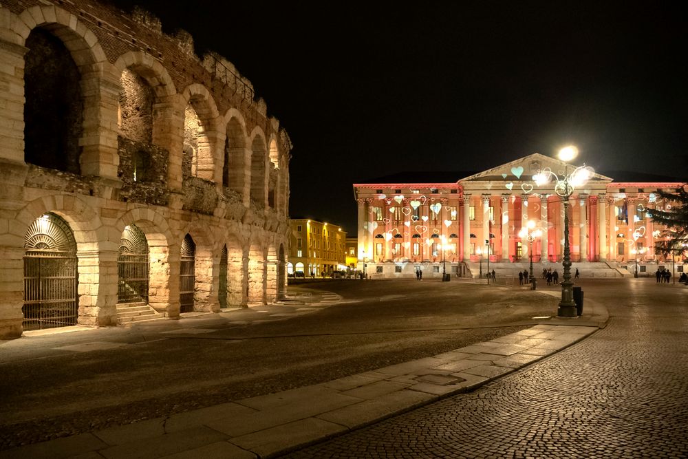 Serata in piazza Bra, Verona