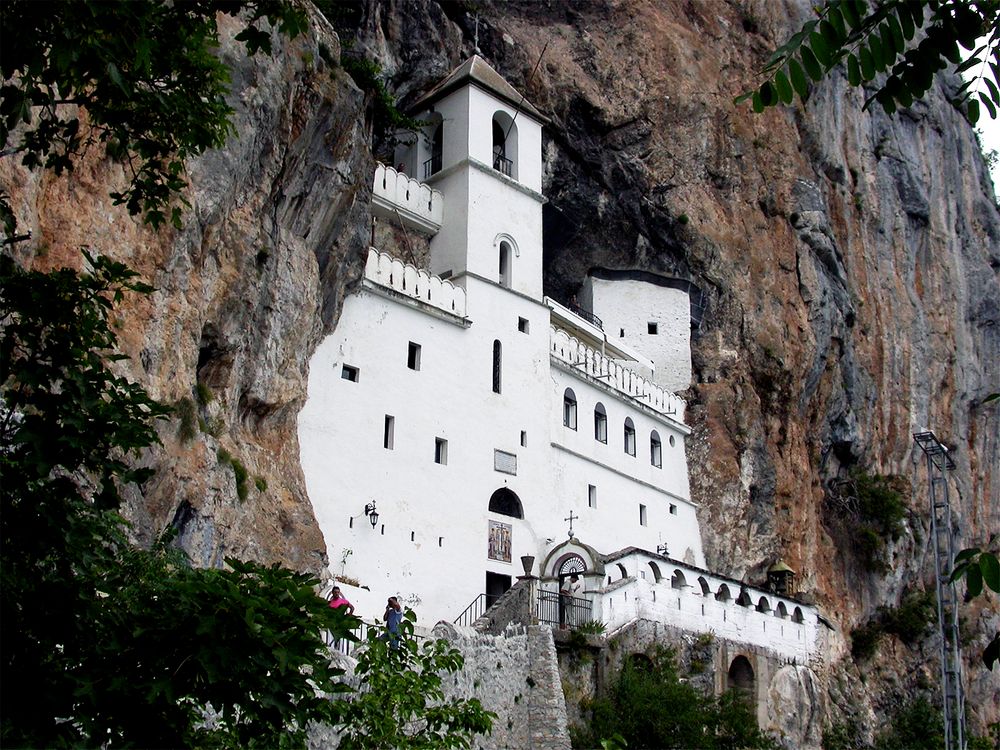 "Serbisch-Orthodoxes Kloster Ostrog, Montenegro"