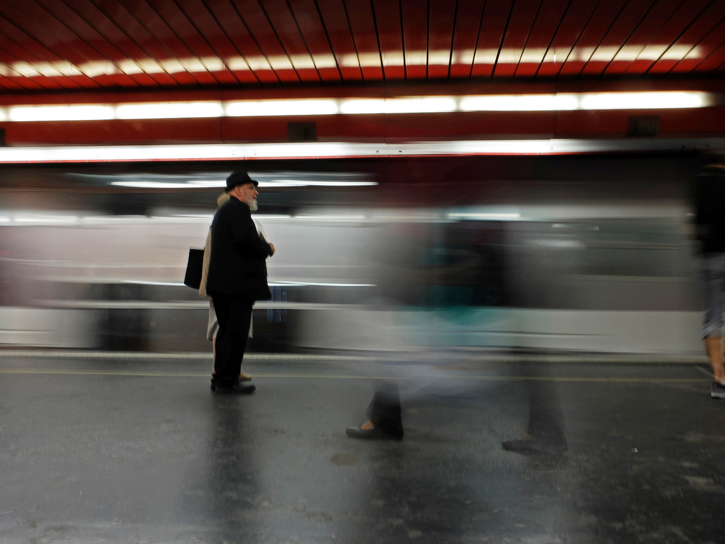 Sereins dans l'agitation de Paris