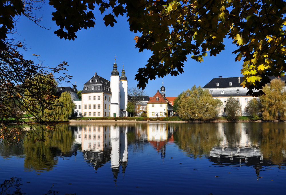 Serie Nr.1......"Herbst am Schloss Blankenhain".........Bild Nr. 1