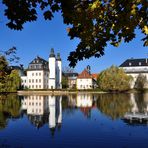 Serie Nr.1......"Herbst am Schloss Blankenhain".........Bild Nr. 1