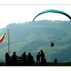 Serie Paragleiter: Windsack und Zuschauer gehören dazu