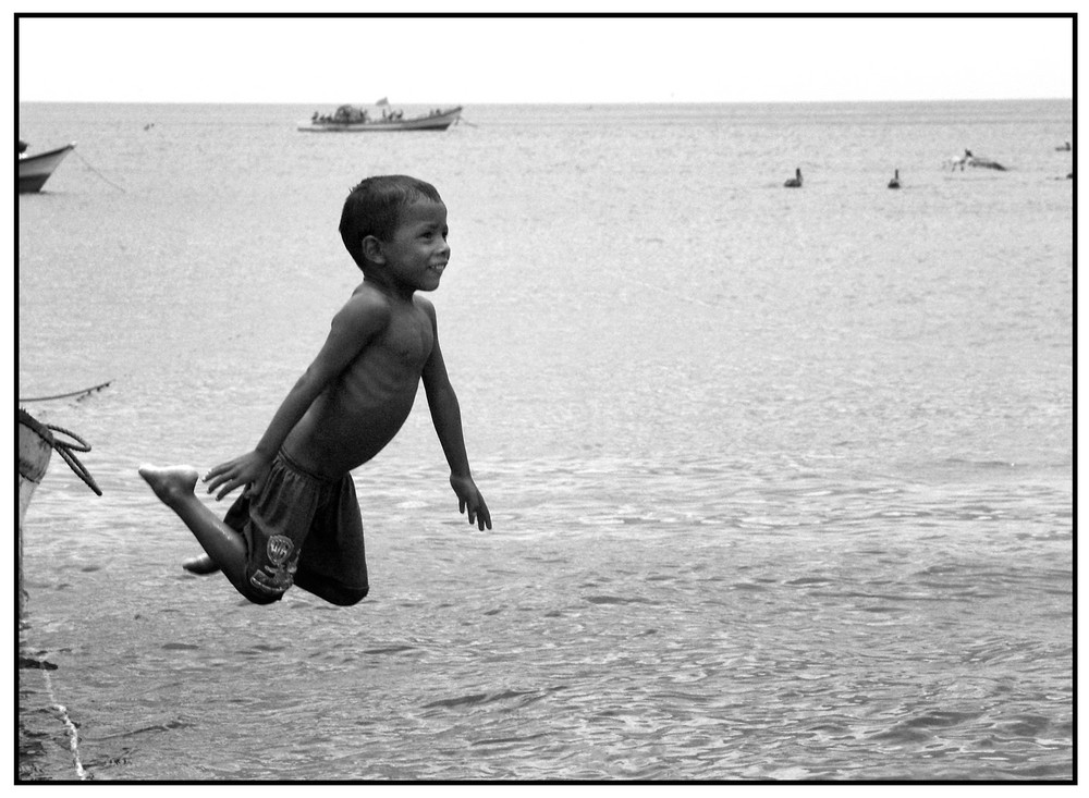 Serie Saltos en Margarita, hijos de pescadores 4