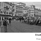 Serie Stadtleben 2008-10 - Verona Piazza Bra VI