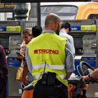 Service de la  sécurité dans la gare de Porto.