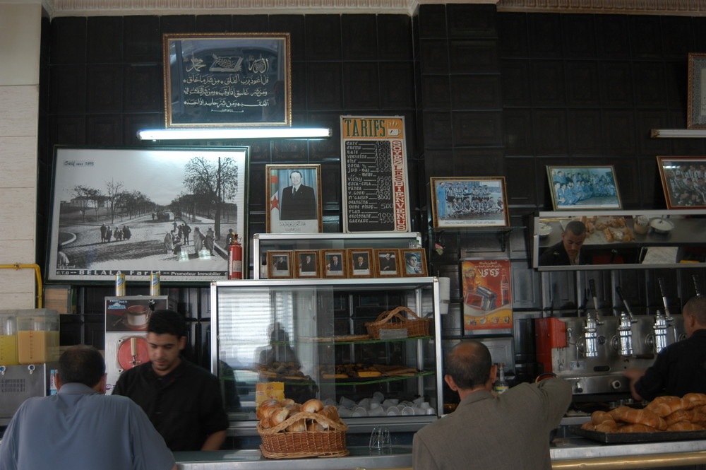 Sétif, im Café
