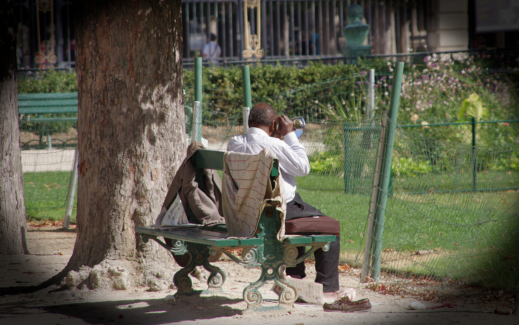 Seul au parc ..