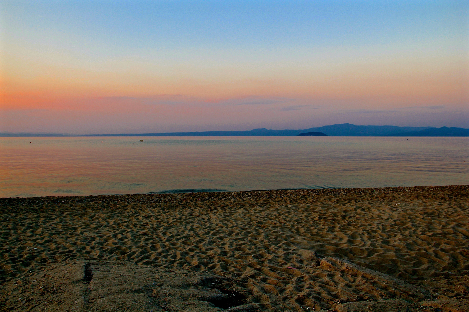 Seul sur le sable