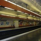 Seule dans le métro