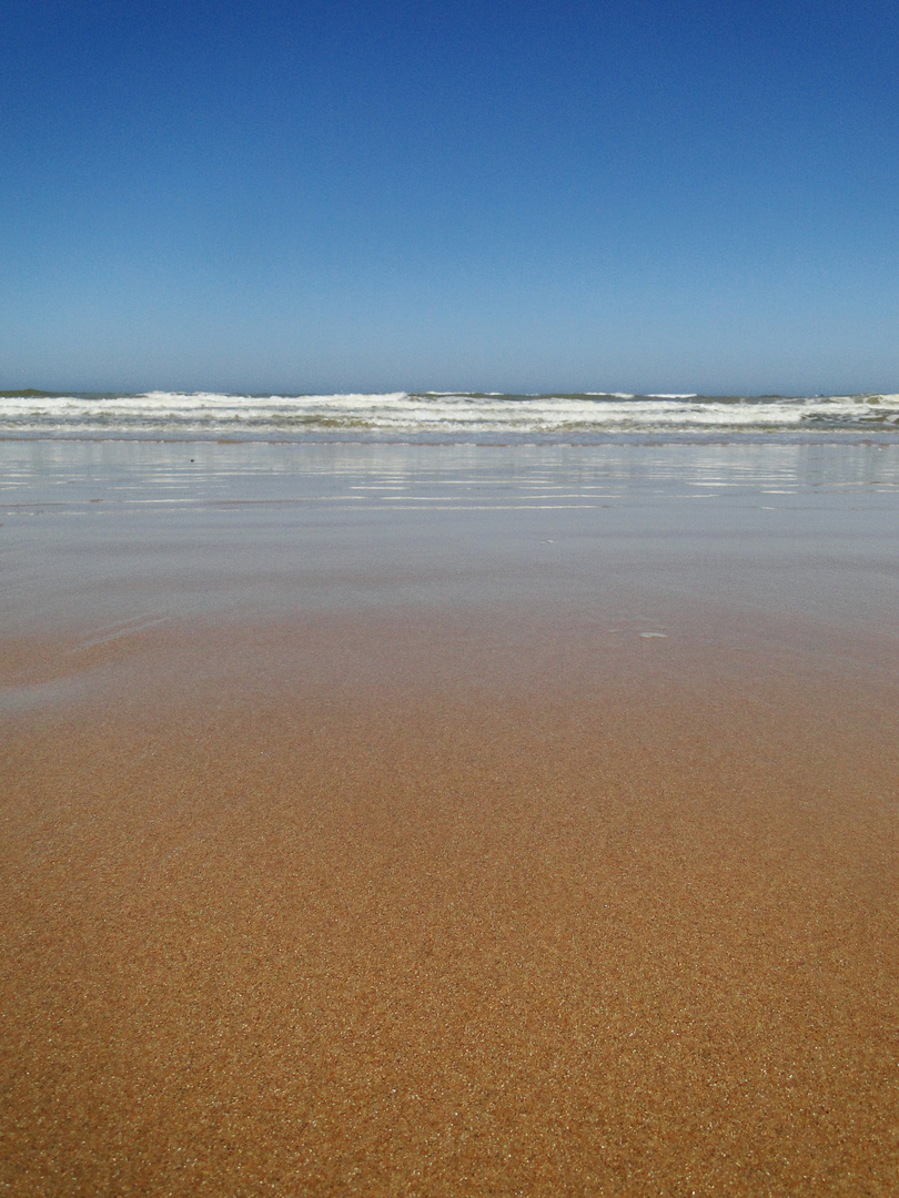 Seule sur la plage