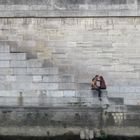 seuls au monde sur les quais du Marché neuf Paris IV arr