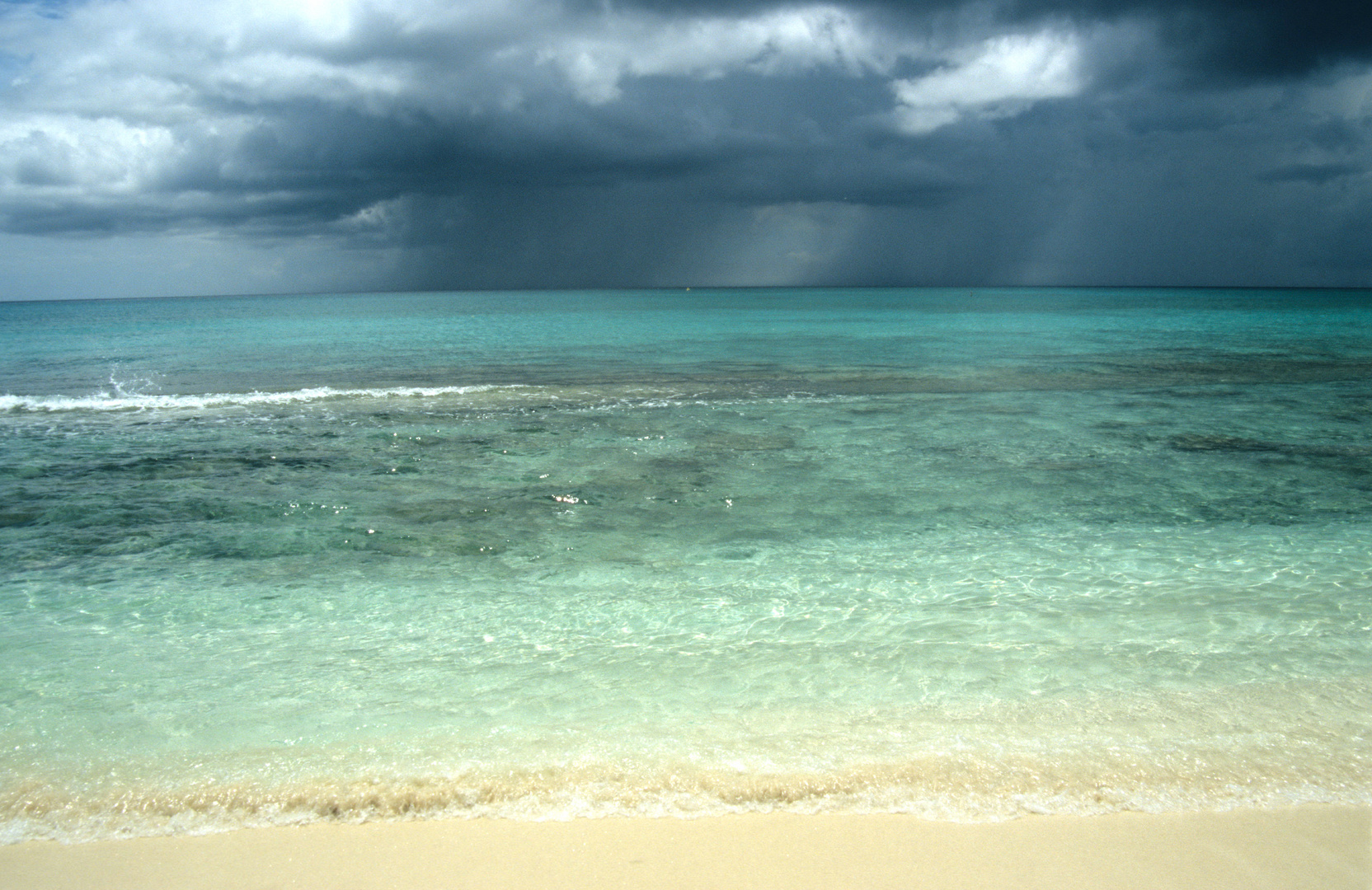 Seven Mile Beach - Grand Cayman