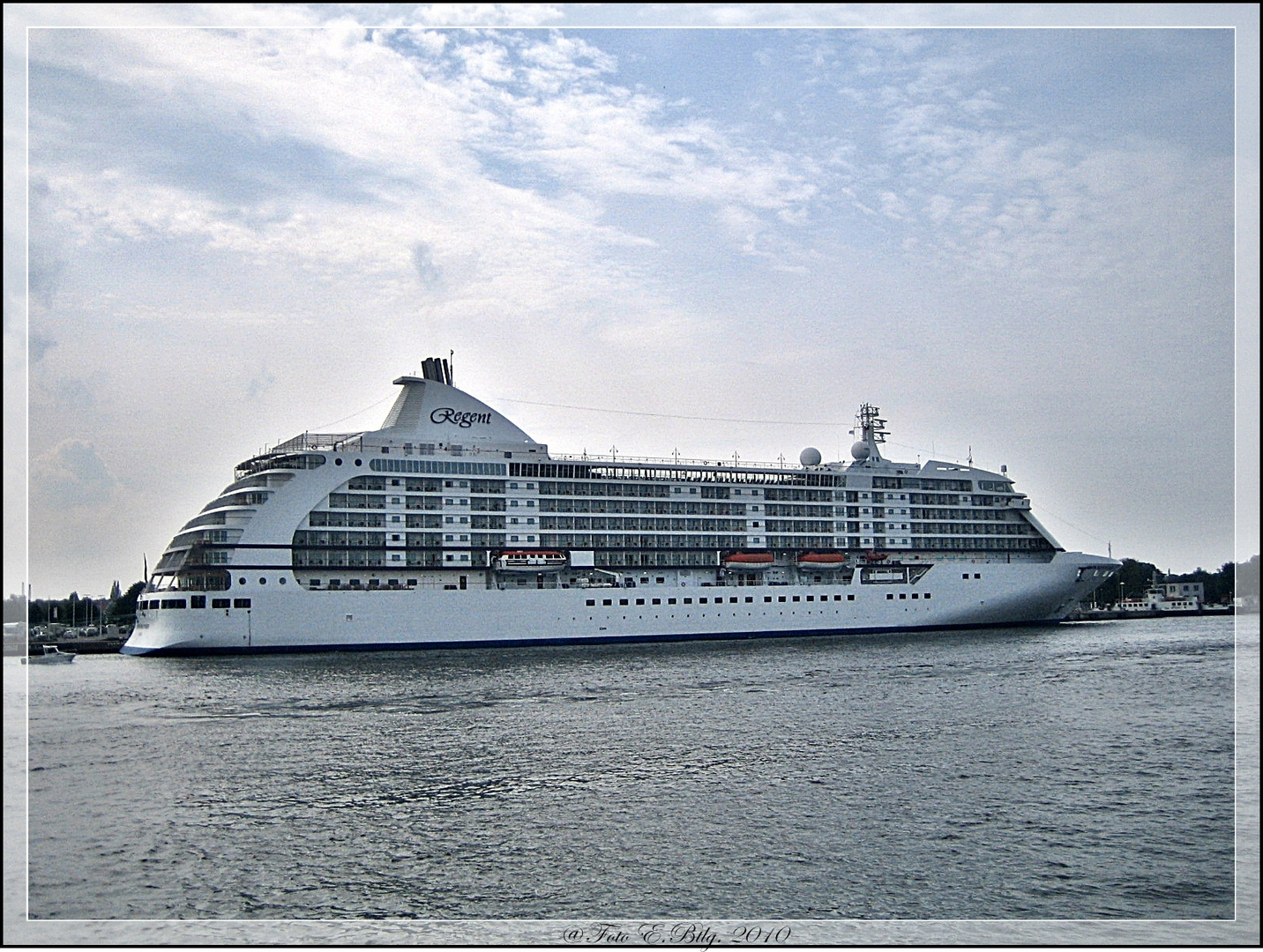 SEVEN SEAS VOYAGER