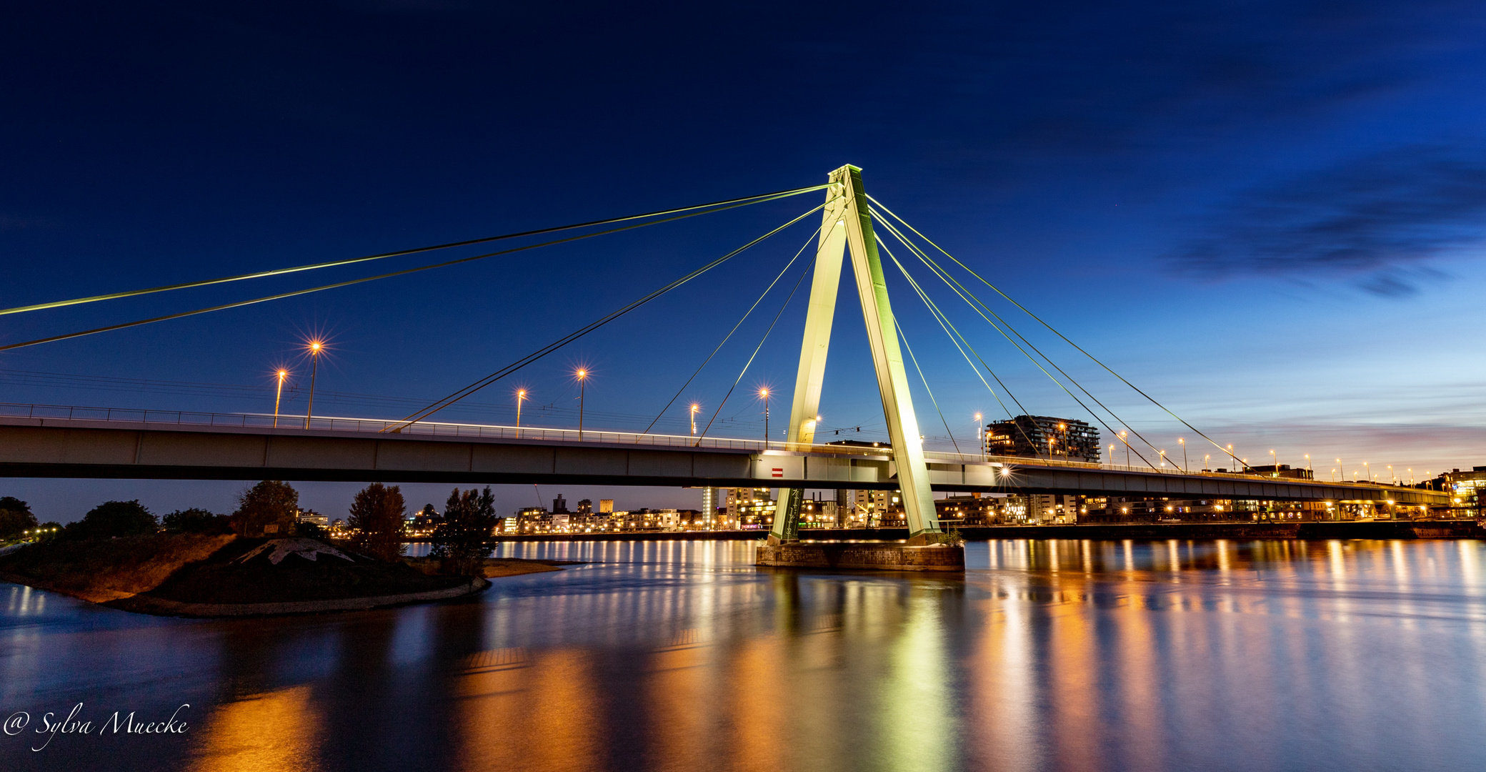 Severinsbrücke in Köln